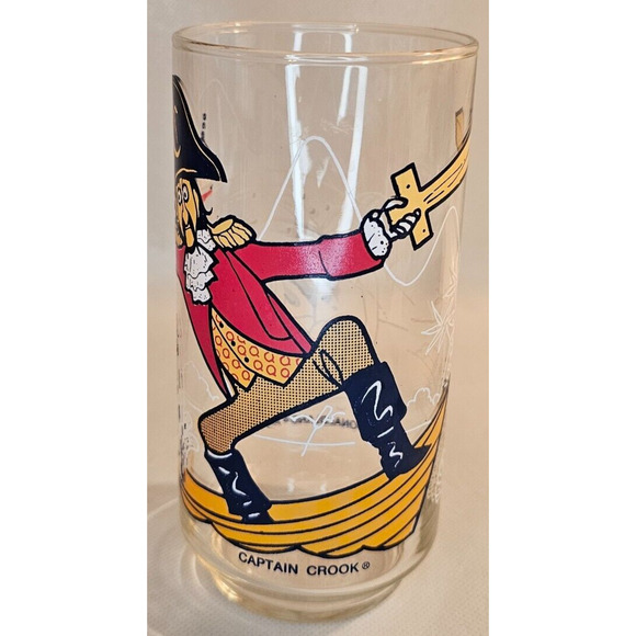 1977 McDonald's Action Series Captain Crook Cup - Picture 1 of 5